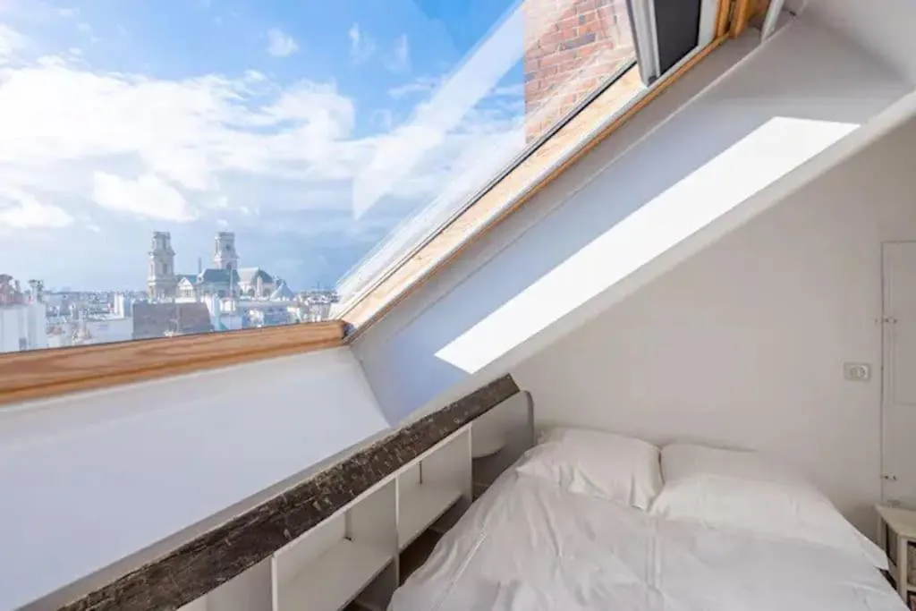 Amazing Location Only 3 Minutes From Luxembourg Gargens Apartment Paris