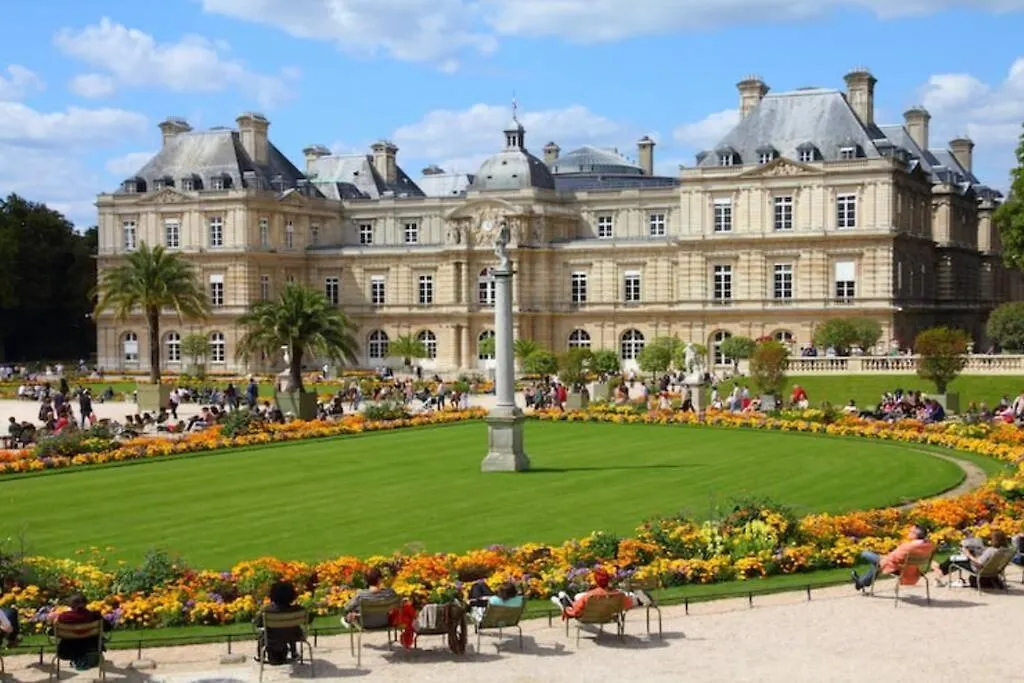 Amazing Location Only 3 Minutes From Luxembourg Gargens Apartment Paris France